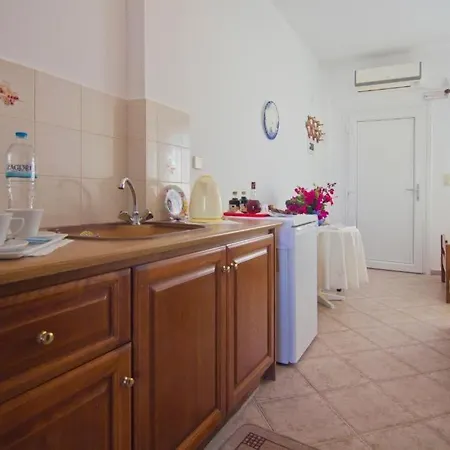 Amfitriti Antiparos